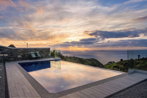 With pool and sea view - Vila da Ribeira da Vaca