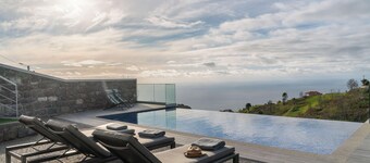 With pool and sea view - Vila da Ribeira da Vaca