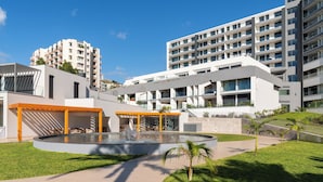 Exterior - With pool and sea view - Acqua Residence III (Funchal)