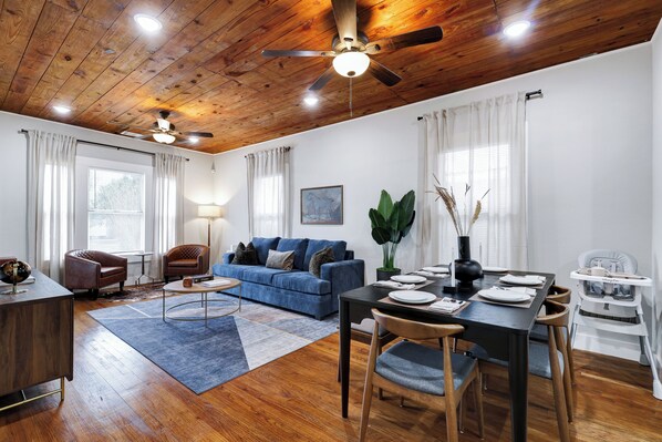 Smart TV, video games, stereo