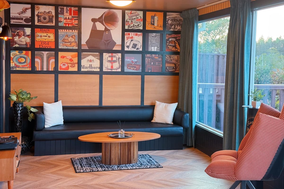 Luxury Cabin, Lake View | Premium bedding, down comforters, individually decorated