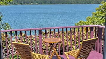 Luksushytte, utsikt mot innsjø | Utsikt mot innsjø