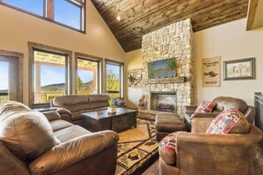 TV connectée, cheminée