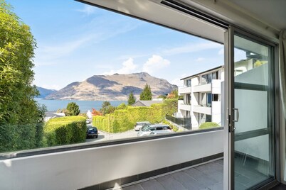 Aspen Grove Lookout | Lake Views & Parking