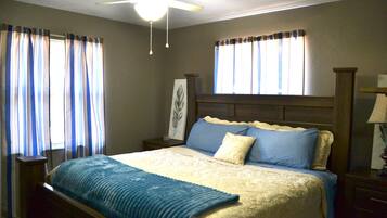 4 chambres, fer et planche à repasser, lit parapluie, Wi-Fi gratuit