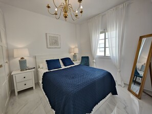 2 bedrooms, iron/ironing board, free WiFi, bed sheets