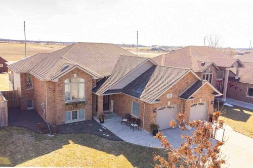 Peele Point Haven Retreat