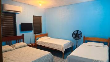 Standard Room, Multiple Beds | In-room safe, free WiFi