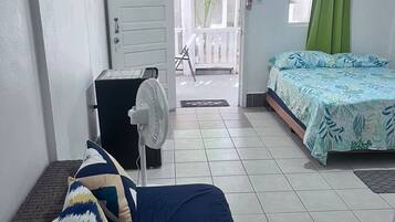 Coffres-forts dans les chambres, Wi-Fi gratuit, draps fournis