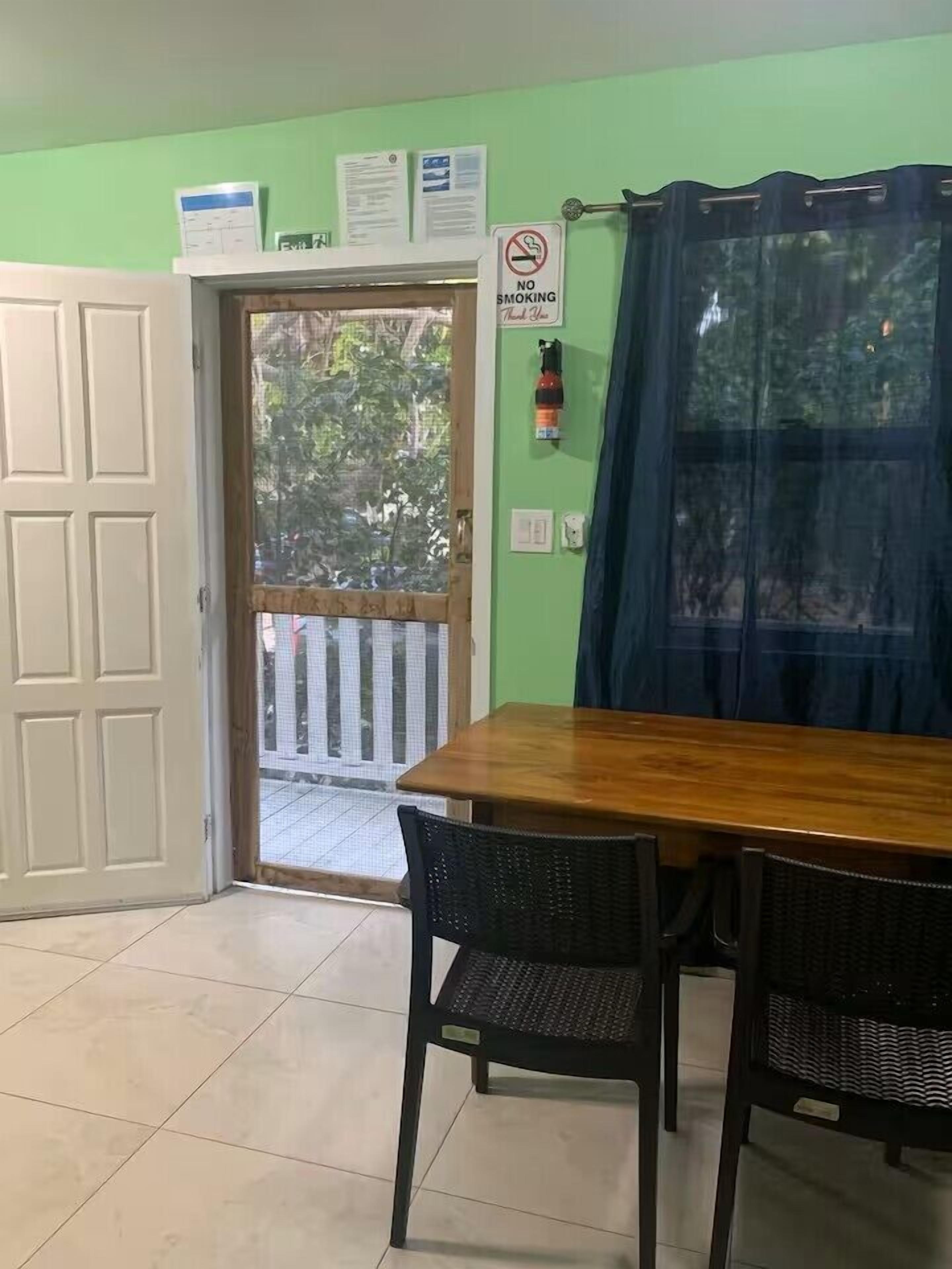 舒适单人房 | 起居区