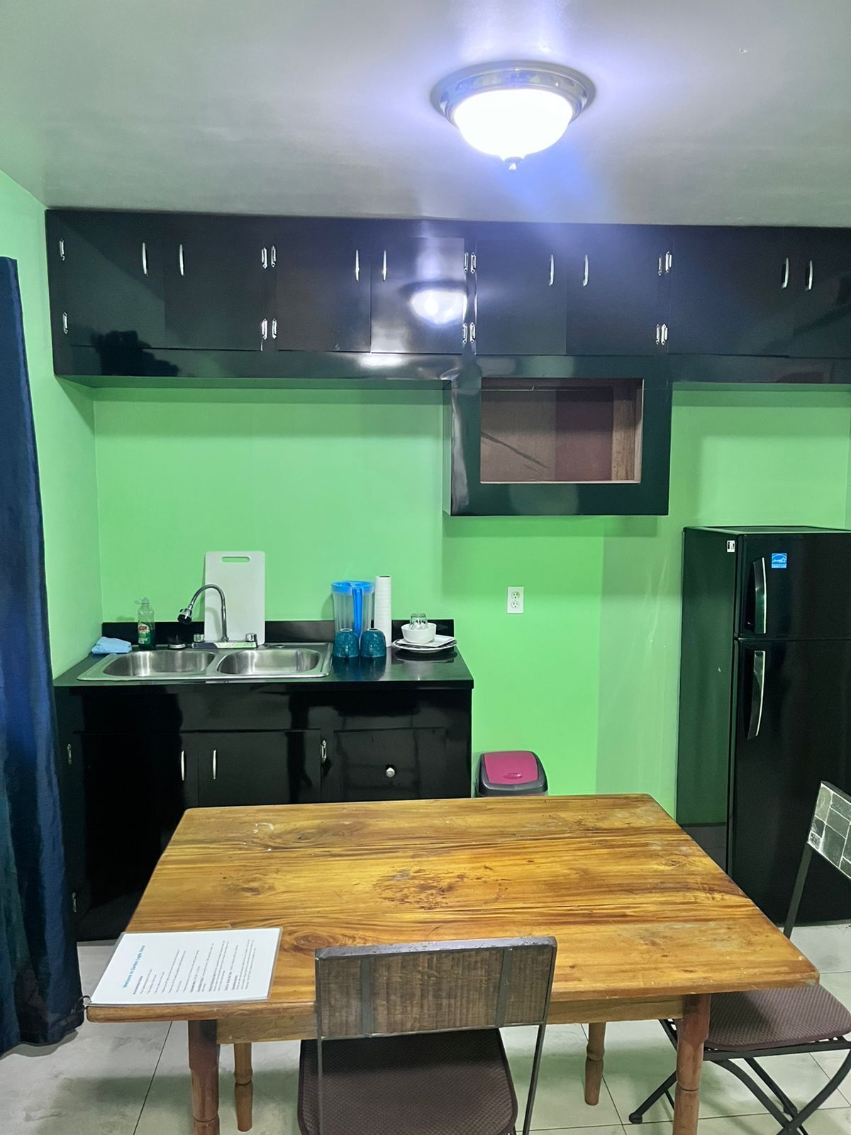 Comfort-Studio | Zimmersafe, kostenloses WLAN, Bettwäsche