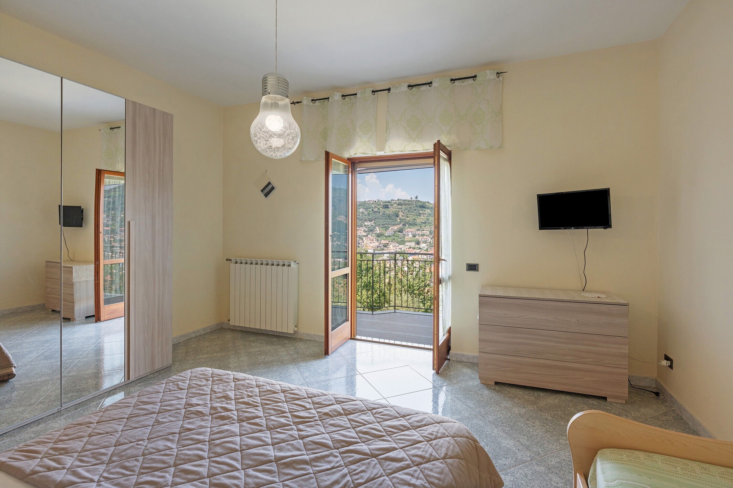 1 bedroom, free WiFi, bed sheets