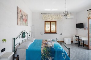 1 camera, Wi-Fi gratuito, lenzuola