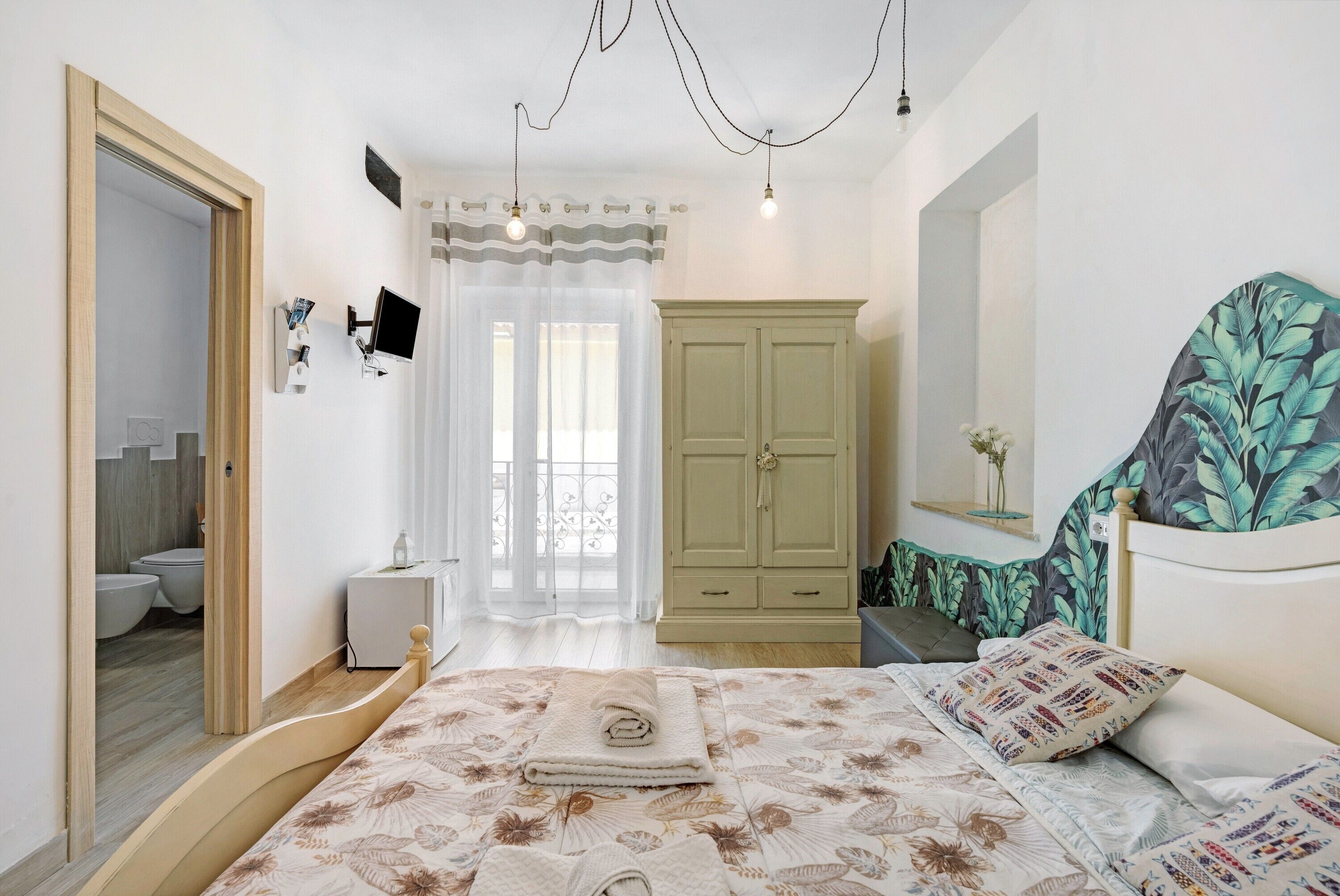 1 bedroom, free WiFi, bed sheets