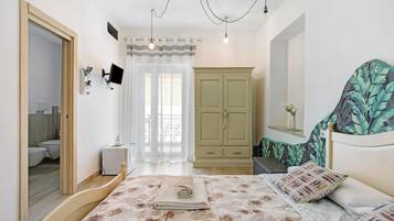 1 bedroom, free WiFi, bed sheets