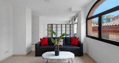 Apartment 'Wonderful Center Manresa' with Private Terrace, Wi-Fi and Air Conditioning