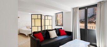 Apartment 'Wonderful Loft Centre' with Balcony, Wi-Fi and Air Conditioning