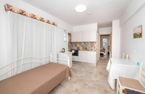 1 bedroom, iron/ironing board, free WiFi, bed sheets