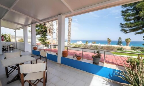 Ferienwohnung 'No 4' mit Meerblick, Wi-Fi und Klimaanlage