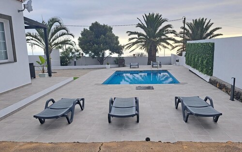 Apartment 'Amalava' with Sea View, Wi-Fi and Air Conditioning