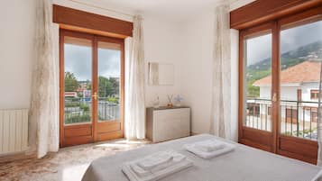 2 bedrooms, free WiFi, bed sheets