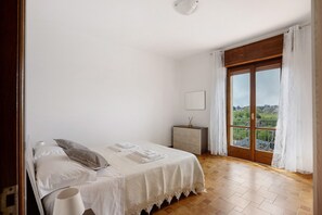 3 habitaciones, wifi gratis y ropa de cama 