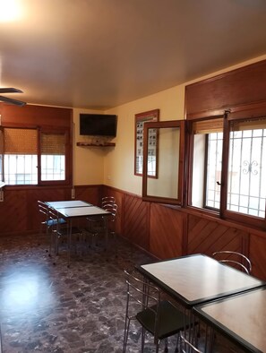 Dining - Room 'Individual' with Wi-Fi (Villarluengo)