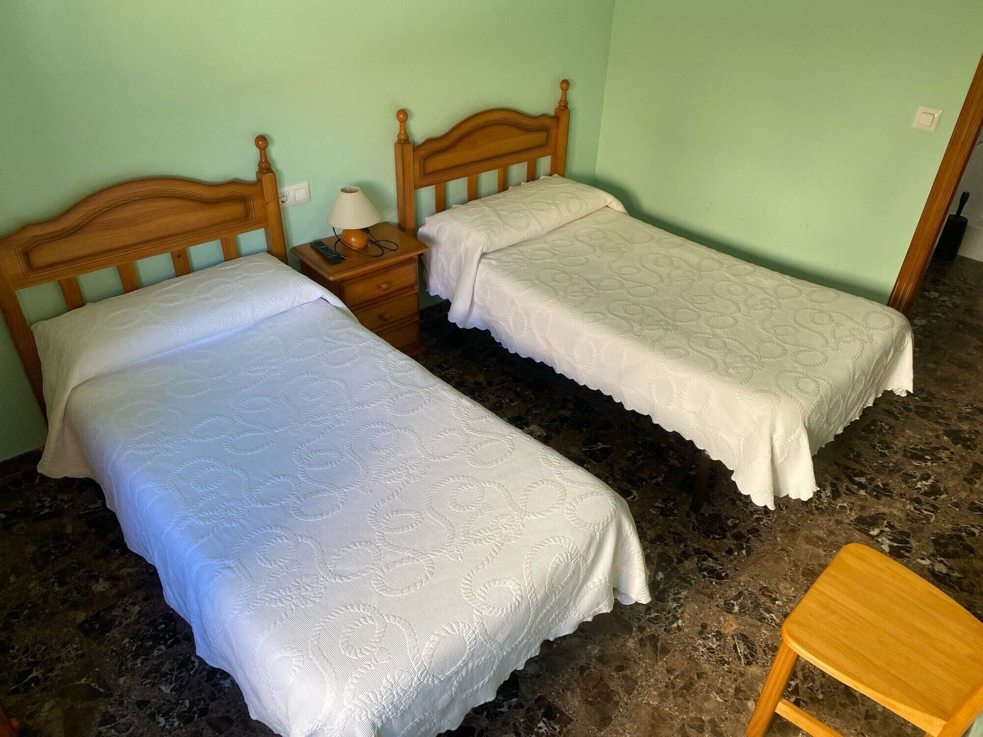 1 habitación, wifi gratis y ropa de cama 