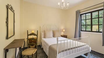 2 chambres, fer et planche Ă repasser, Wi-Fi gratuit, draps fournis