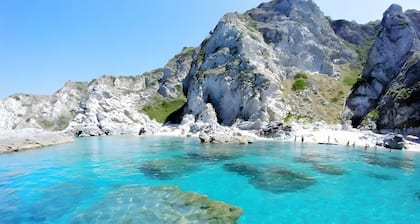 Holiday Home 'Casa Nuovissima' with Sea View, Wi-Fi and Air Conditioning