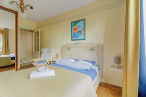 1 chambre, fer et planche à repasser, Wi-Fi gratuit, draps fournis