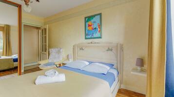 1 bedroom, iron/ironing board, free WiFi, bed sheets