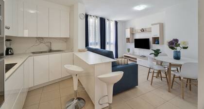 Vacation 'Estrella' with Wi-Fi and Air Conditioning
