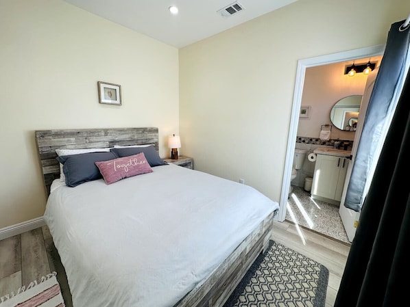 2 chambres, fer et planche Ă repasser, Wi-Fi, draps fournis