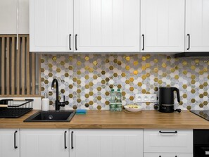 Kühlschrank, Ofen, Herdplatte