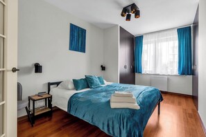 2 dormitorios, tabla de planchar con plancha, wifi y ropa de cama