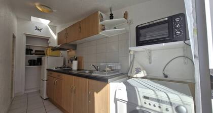 Saint Palais sur Mer - CLOSE TO THE LAKE for this small SEMI-DETACHED HOUSE - WIFI