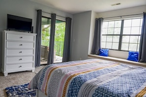 2 chambres, fer et planche à repasser, Wi-Fi gratuit, draps fournis
