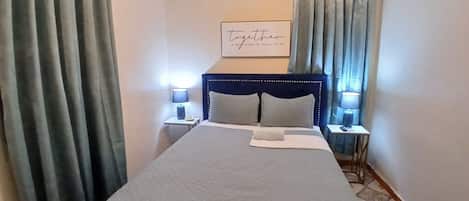 2 Schlafzimmer, Schreibtisch, Bügeleisen/Bügelbrett, kostenloses WLAN