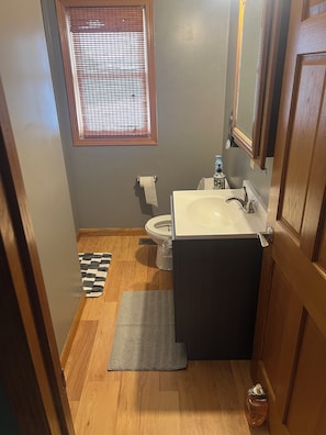 Dusche, Handtücher, Seife, Toilettenpapier