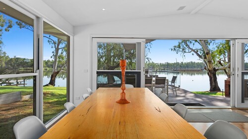 Bundalong Beauty located on the golden mile at Bundalong