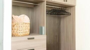 Deluxe House | Wardrobe