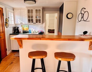 ميكروويف، فرن، موقد طهي مسطح، غلّاية كهربائية