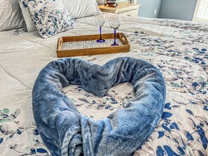 6 chambres, fer et planche à repasser, Wi-Fi gratuit, draps fournis