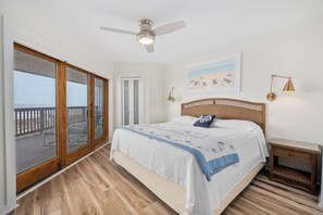 2 makuuhuonetta, silitysrauta/-lauta, ilmainen Wi-Fi, vuodevaatteet