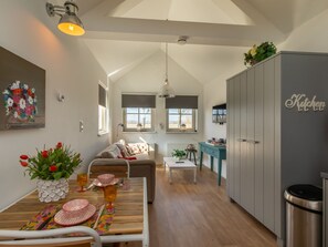 TV - Symphonie by Interhome (Vlissingen)