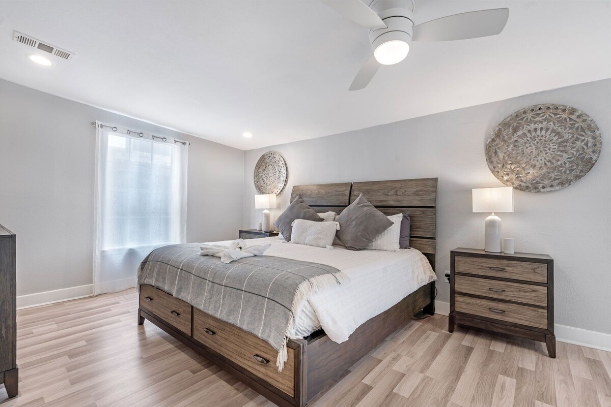 Photo 14 of 3BED/3BATH in Houston's Heart: Heights-Montrose-Downtown