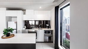 Fridge, microwave, oven, stovetop