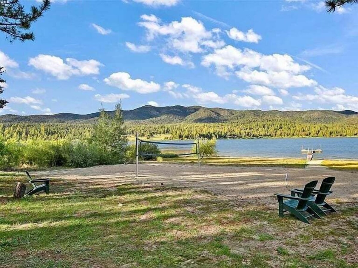 Photo 44 of Bear Lake Lodge Lakefront | Incredible Lake House Chalet