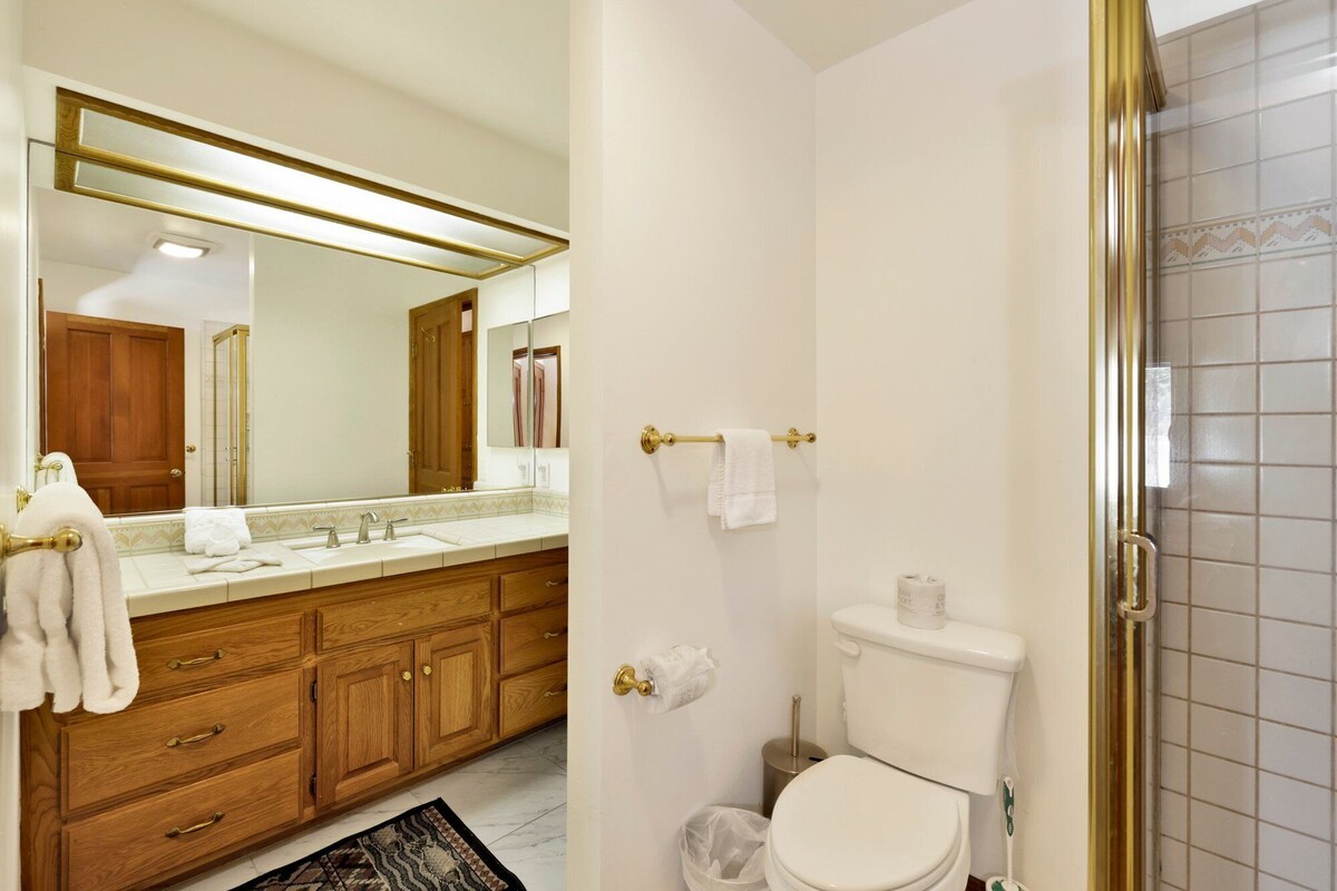Photo 28 of Bear Lake Lodge Lakefront | Incredible Lake House Chalet
